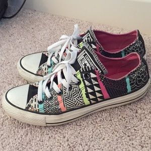 Size 9 converse in great condition
